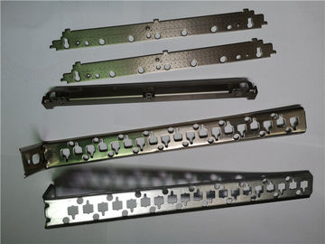 Плашки металлического листа точности прогрессивные штемпелюя для аксессуаров оборудования